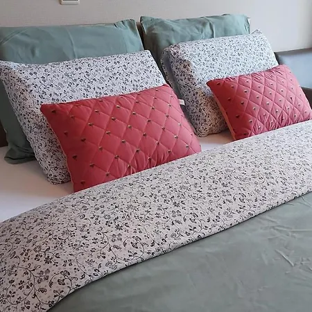 Met Zeezicht En Verwarmd Zwembad *