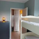 Apartament Met Zeezicht En Verwarmd Zwembad *